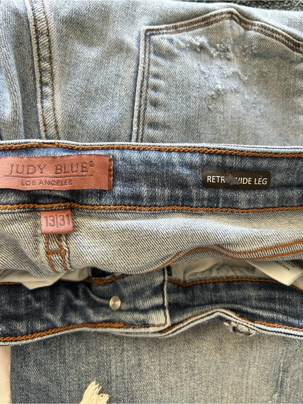 Judy Blue Retro Wide Leg Lightly Distressed Raw Hem Denim Blue Jeans Size 13/31 - Picture 5 of 6